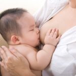 Nằm Mơ Thấy Cho Em Bé Bú Đánh Con Gì?