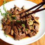 Thịt bò xào nấm - món ăn may mắn cho người tuổi Sửu