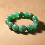 Vòng tay đá phong thủy cho tuổi Tý
