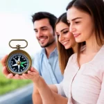 Nam nữ tuổi Hợi cùng nhau xem la bàn