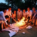 Nghi Thức Đốt Quần Áo Cho Người Chết