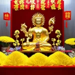 Bài trí bàn thờ Thần Tài cho tuổi Ngọ