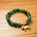 Vòng tay phong thủy cho người tuổi Sửu