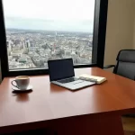 Bàn làm việc tuổi Mùi hướng Tây Bắc