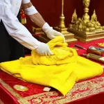 Bao sái ban thờ Thần Tài