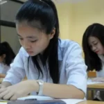 Nằm Mơ Thấy Điểm Cao: Ý Nghĩa Tâm Lý, Điềm Báo Và Cách Ứng Phó Thực Tế